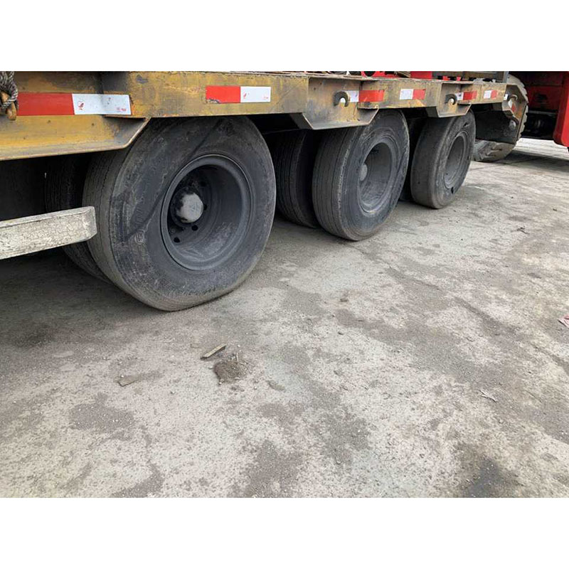 Merită luat în considerare camioanele auto folosite cu anvelope de anvelope?